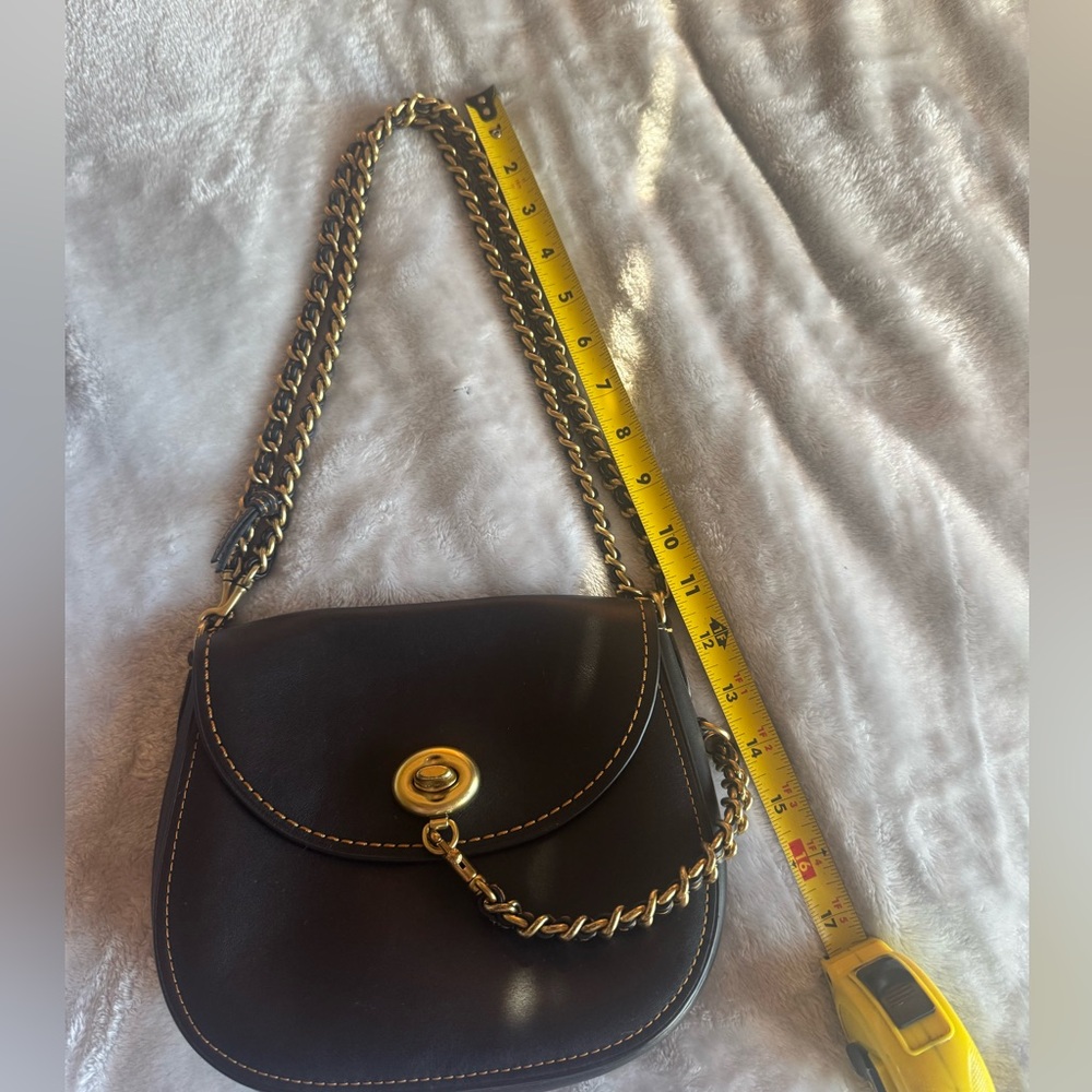 Coach Black Leather Crossbody Bag with Gold Chain - Picture 7 of 8